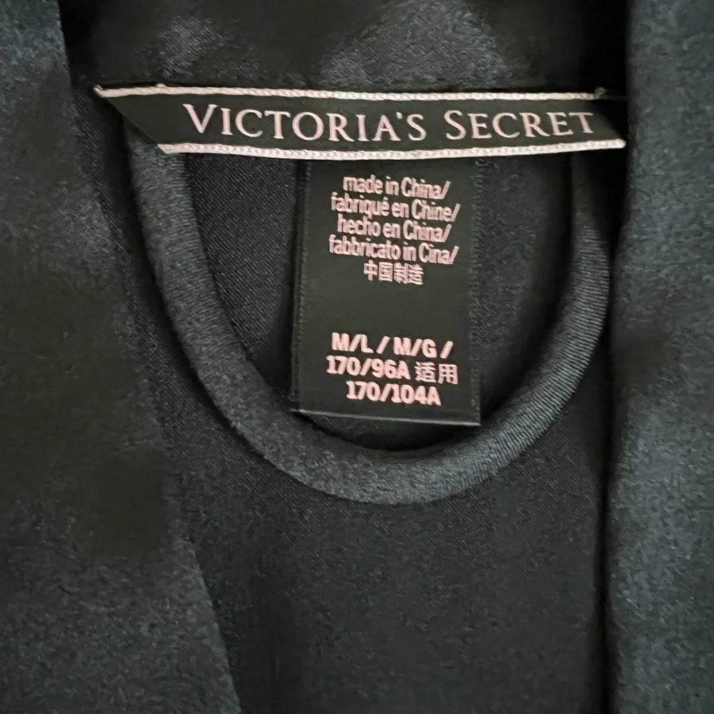 Victoria's Secret Robe Size M